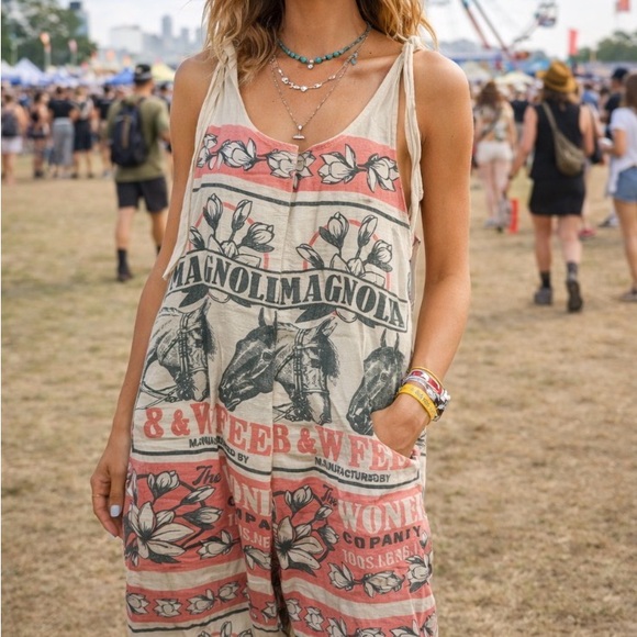 Vintage Sack Pants - Vintage Sack Magnolia Horse Graphic Jumpsuit -One Size -P2P 21’ -NWOT